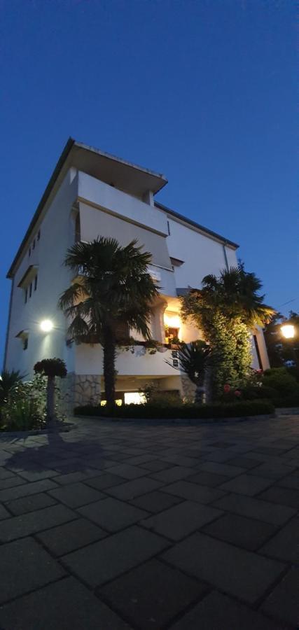 Apartments Sime Sukosan Ngoại thất bức ảnh