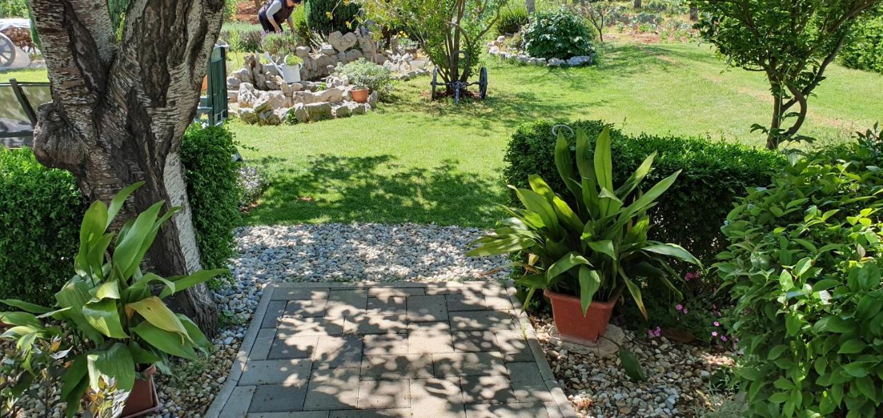 Apartments Sime Sukosan Ngoại thất bức ảnh