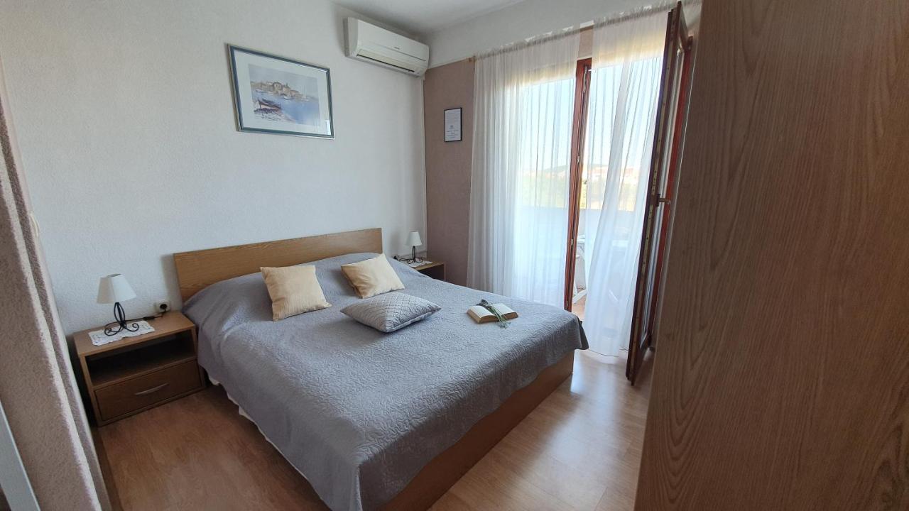 Apartments Sime Sukosan Ngoại thất bức ảnh