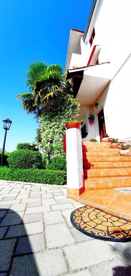 Apartments Sime Sukosan Ngoại thất bức ảnh